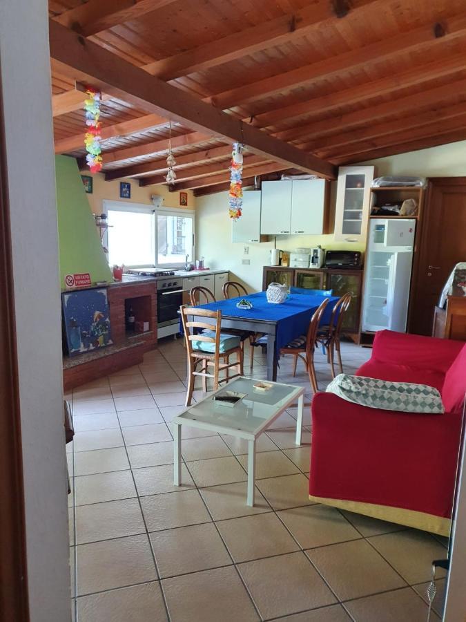 Casa Intera Indipendente Con Giardino Privato Villa Империа Екстериор снимка