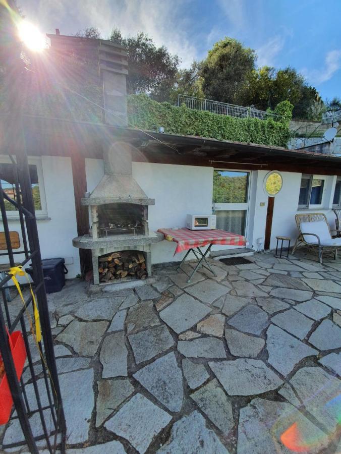 Casa Intera Indipendente Con Giardino Privato Villa Империа Екстериор снимка